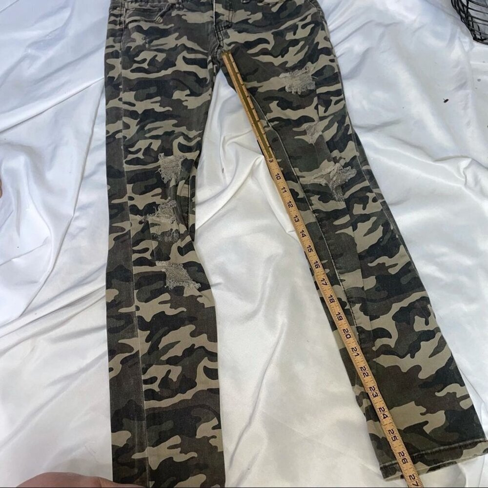 Miley Cyrus Camo skinny distressed Jeans mid rise SZ 5 - Picture 9 of 10